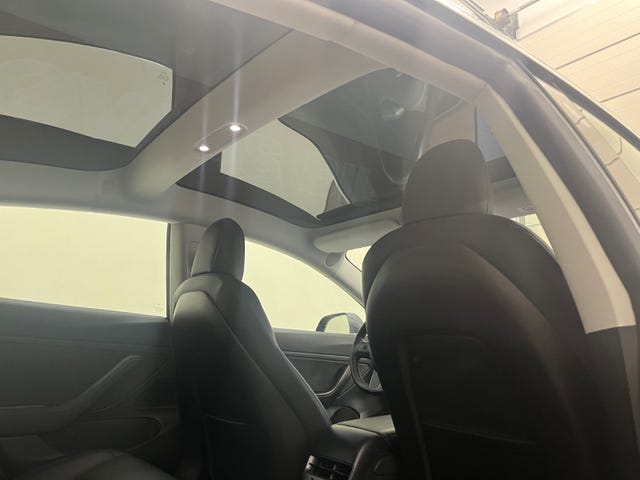 2019 TESLA MODEL 3 - 16