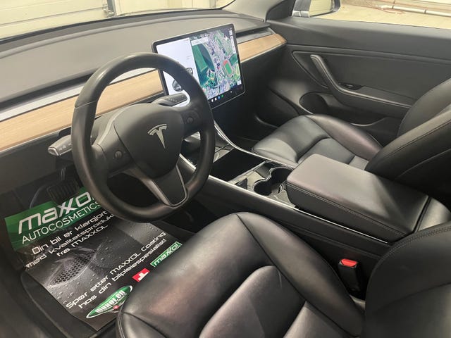 2019 TESLA MODEL 3 - 11
