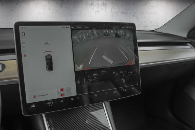 2019 TESLA MODEL 3 - 11