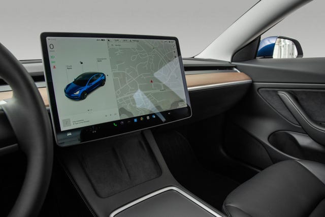 2021 TESLA MODEL 3 - 19