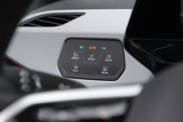2021 VOLKSWAGEN ID.3 - 21