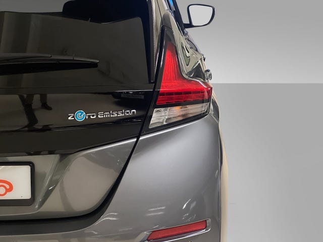 2021 NISSAN LEAF - 12