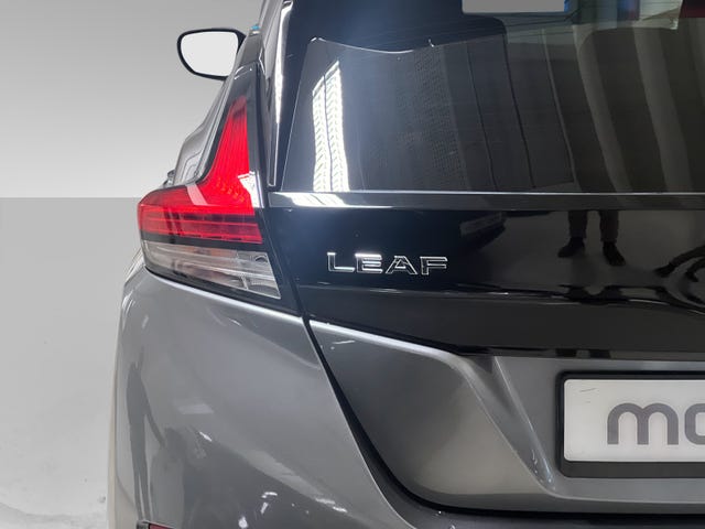 2021 NISSAN LEAF - 10