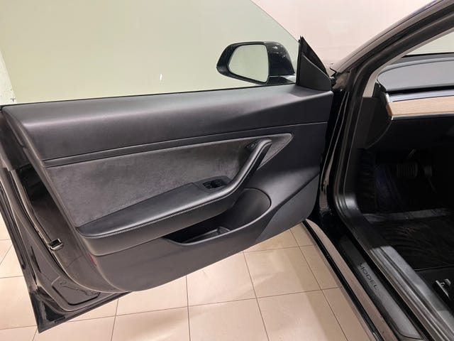 2021 TESLA MODEL 3 - 27