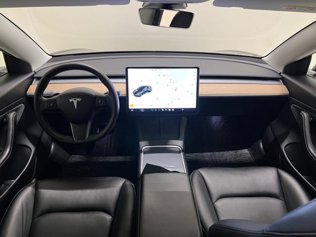 2021 TESLA MODEL 3 - 33