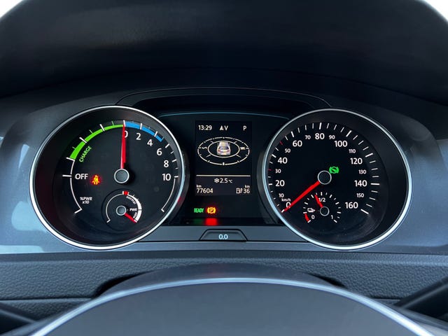 2015 VOLKSWAGEN GOLF - 20