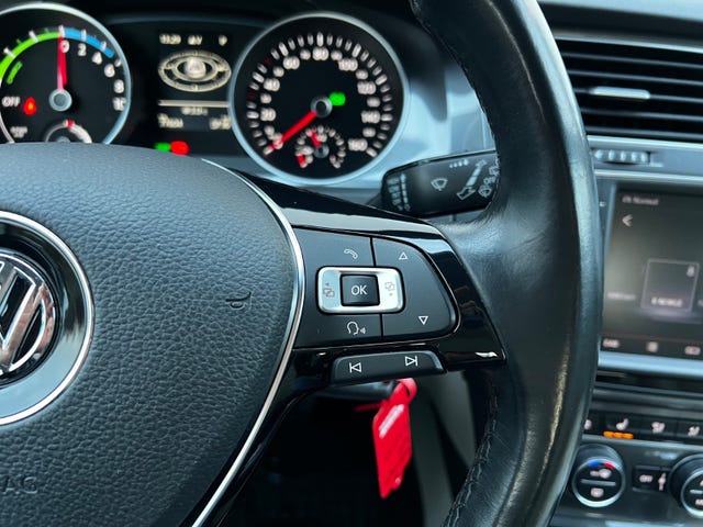 2015 VOLKSWAGEN GOLF - 19