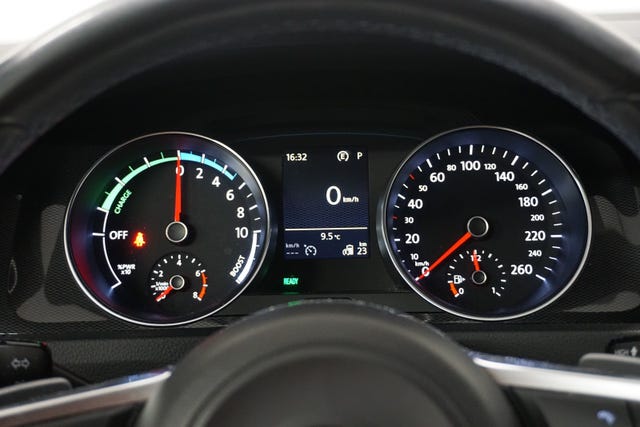 2015 VOLKSWAGEN GOLF - 14