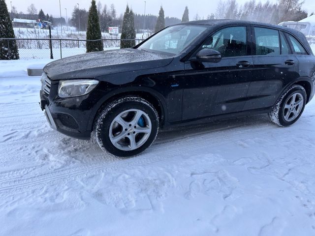 WDC2539541F230590 2017 MERCEDES-BENZ GLC-3