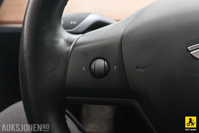 2019 TESLA MODEL 3 - 29