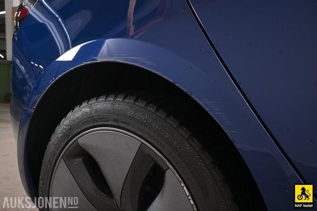 2019 TESLA MODEL 3 - 32