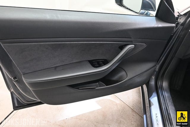 2019 TESLA MODEL 3 - 7