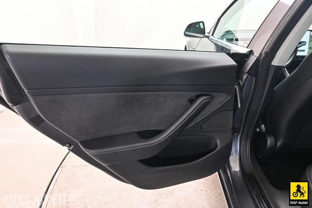 2019 TESLA MODEL 3 - 13