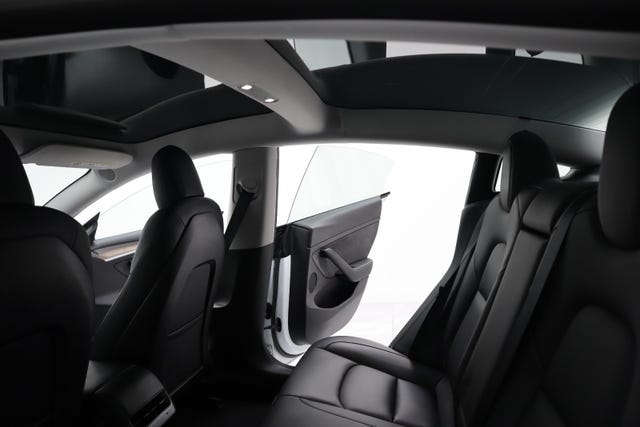 2021 TESLA MODEL 3 - 18