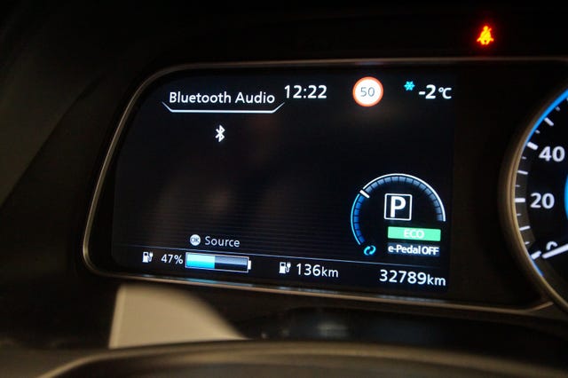 2021 NISSAN LEAF - 27