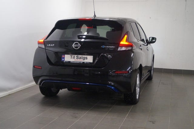 2021 NISSAN LEAF - 10