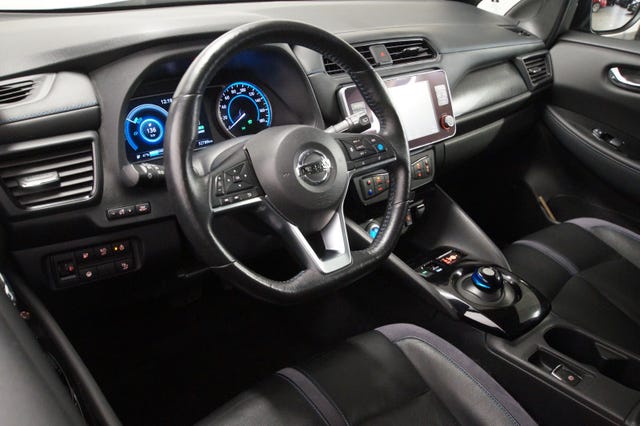 2021 NISSAN LEAF - 13