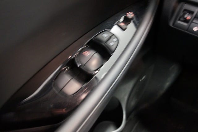 2021 NISSAN LEAF - 19