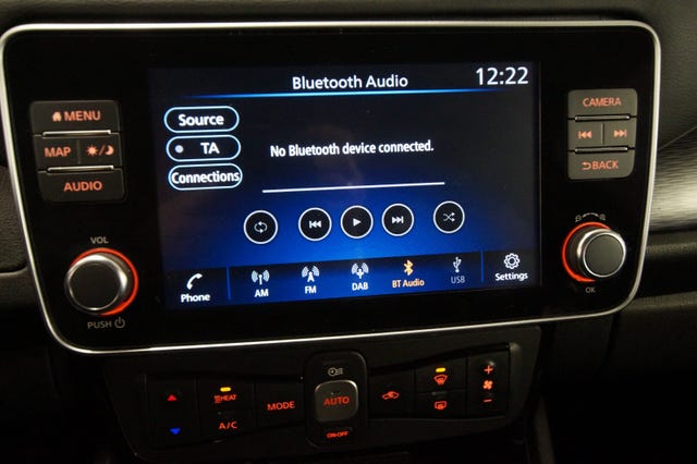 2021 NISSAN LEAF - 32