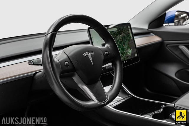2019 TESLA MODEL 3 - 11