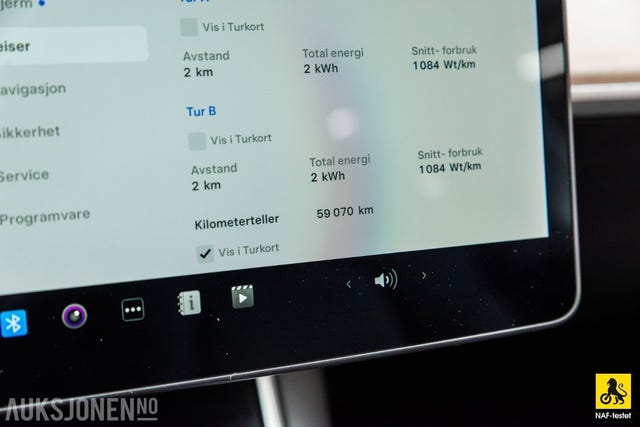 2019 TESLA MODEL 3 - 27