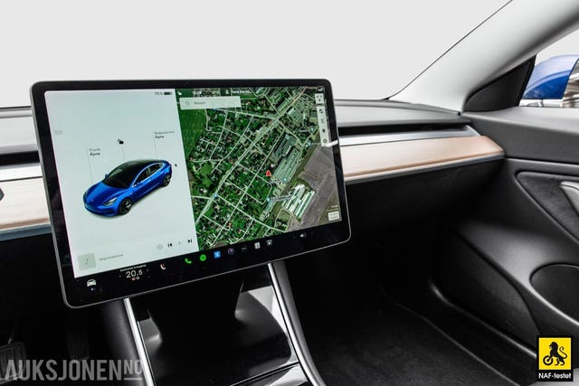 2019 TESLA MODEL 3 - 16