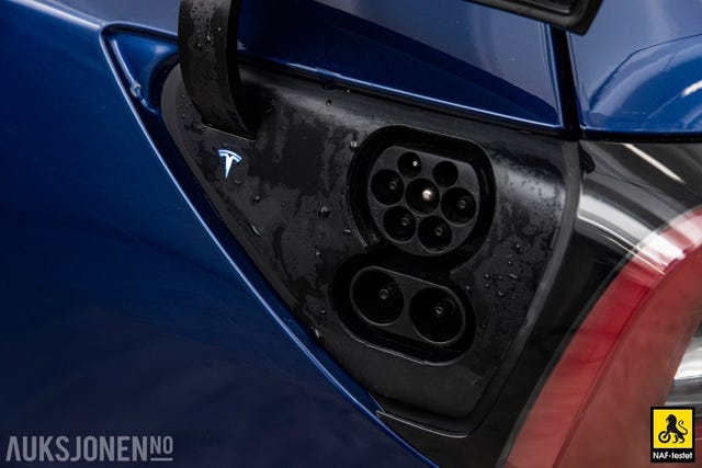 2019 TESLA MODEL 3 - 33