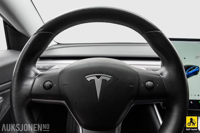 2019 TESLA MODEL 3 - 28