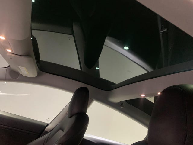 2019 TESLA MODEL 3 - 8