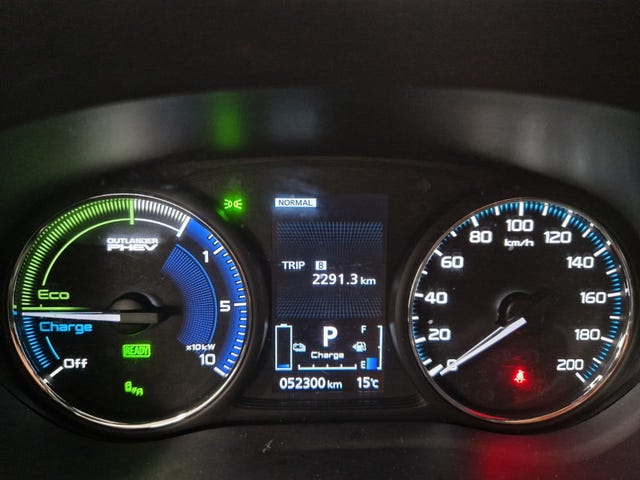 2020 MITSUBISHI OUTLANDER - 8