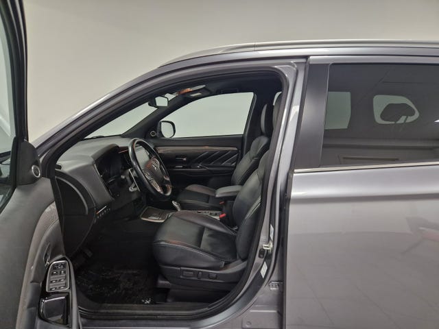 JMBXDGG3WLZ022584 2020 MITSUBISHI OUTLANDER-5
