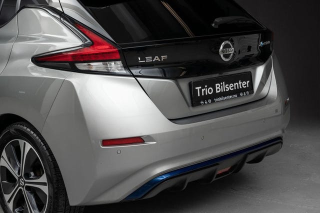 2021 NISSAN LEAF - 10
