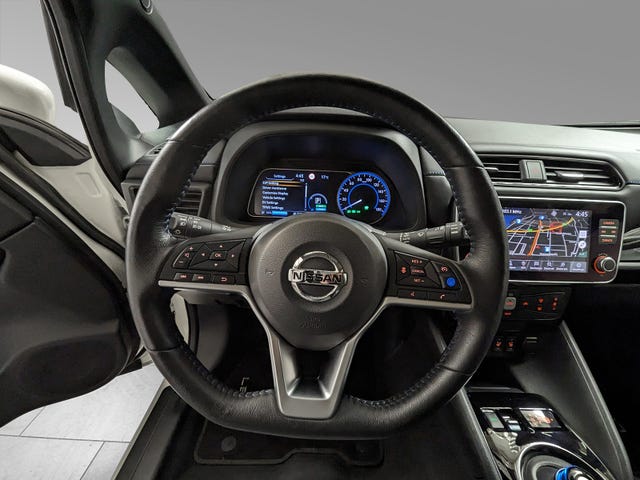 2022 NISSAN LEAF - 16