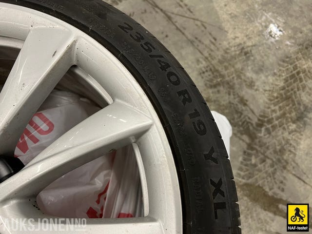 2019 TESLA MODEL 3 - 37