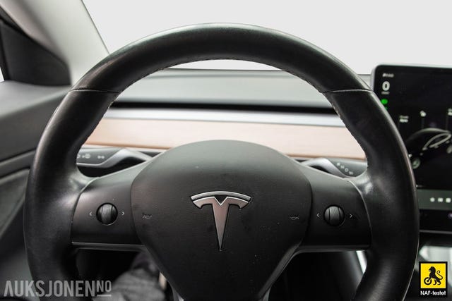 2019 TESLA MODEL 3 - 29