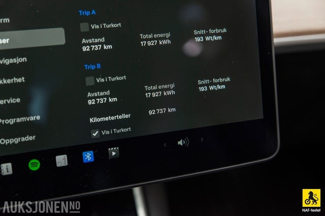 2019 TESLA MODEL 3 - 26