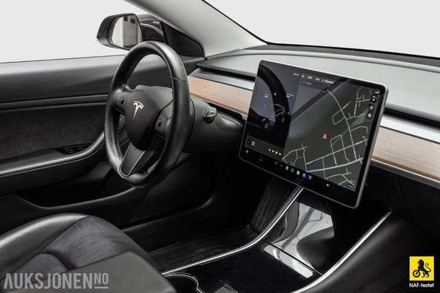 2019 TESLA MODEL 3 - 18