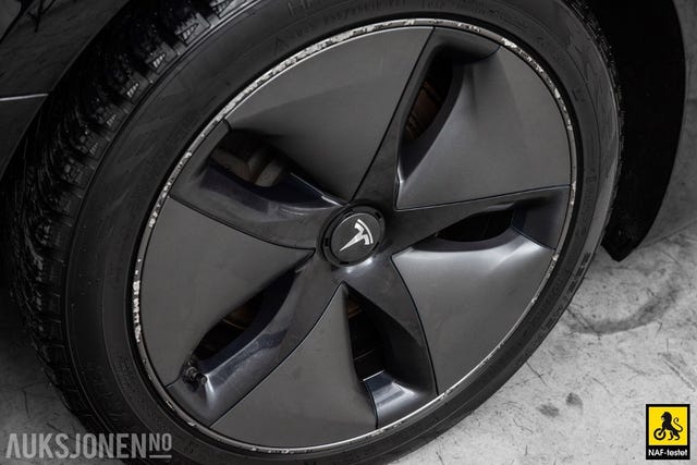 2019 TESLA MODEL 3 - 32