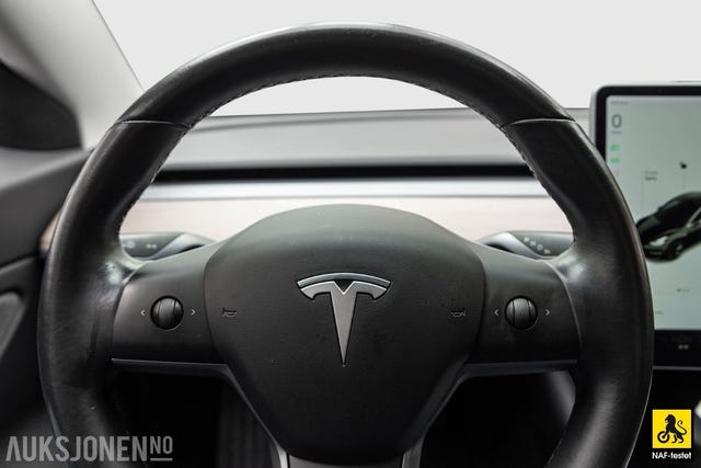 2019 TESLA MODEL 3 - 28
