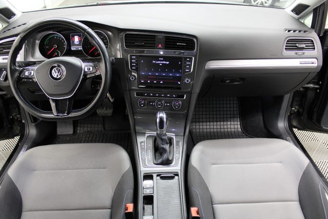 2015 VOLKSWAGEN GOLF - 18