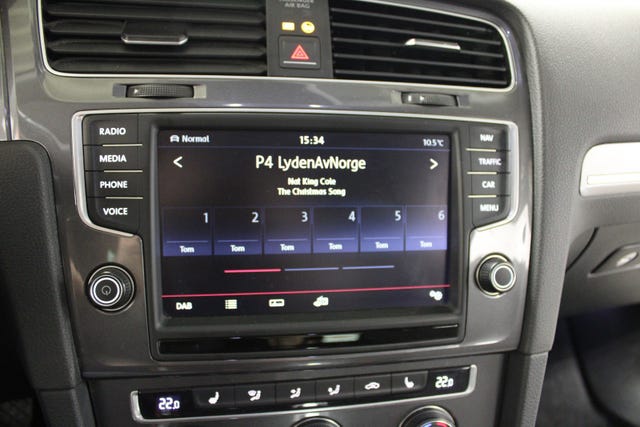 2015 VOLKSWAGEN GOLF - 27