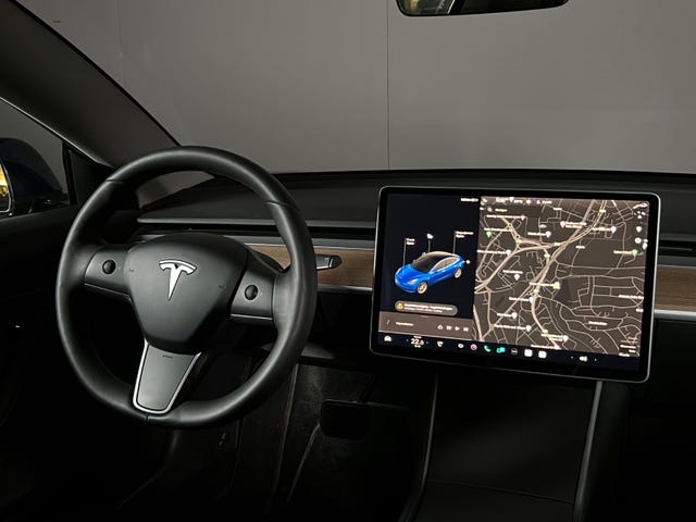 2019 TESLA MODEL 3 - 24