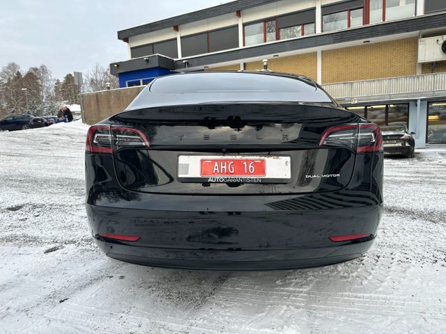 5YJ3E7EB9MF833157 2021 TESLA MODEL 3-4