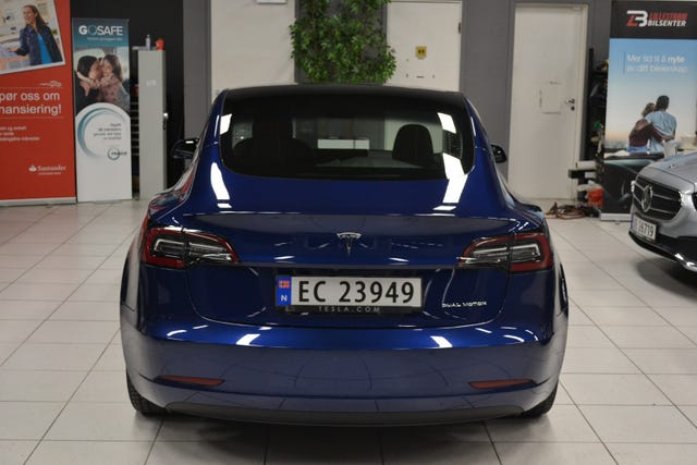 5YJ3E7EB5MF882131 2021 TESLA MODEL 3-5
