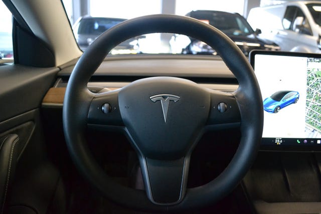 2021 TESLA MODEL 3 - 15