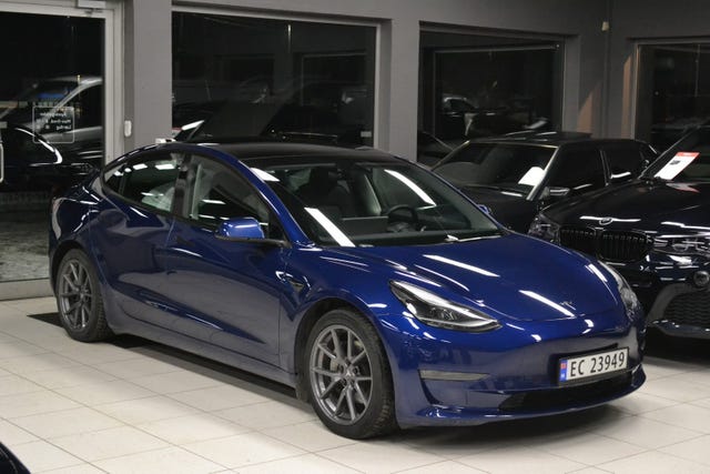 5YJ3E7EB5MF882131 2021 TESLA MODEL 3-2