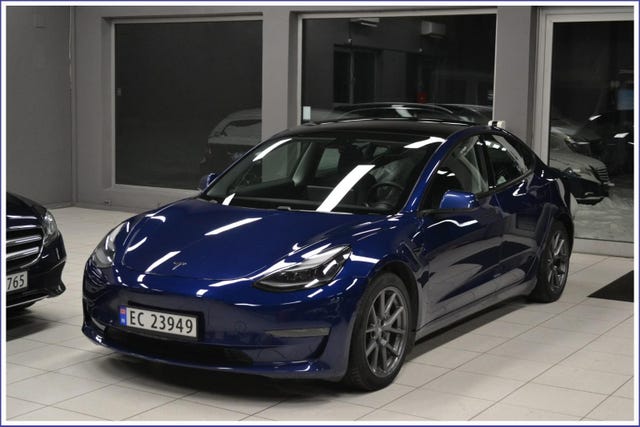 5YJ3E7EB5MF882131 2021 TESLA MODEL 3-0
