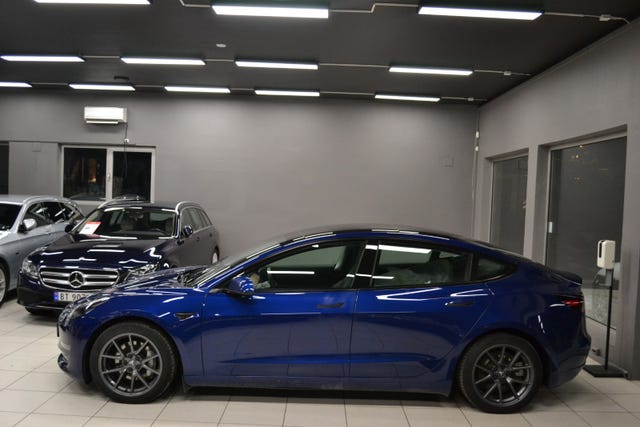 2021 TESLA MODEL 3 - 8