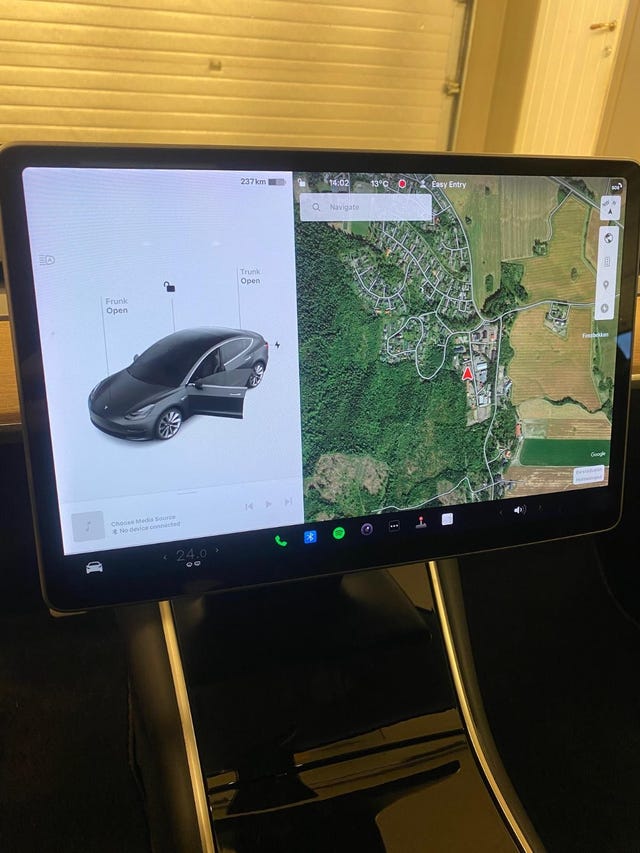 2019 TESLA MODEL 3 - 14