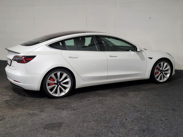 5YJ3E7EB9KF207427 2019 TESLA MODEL 3-5